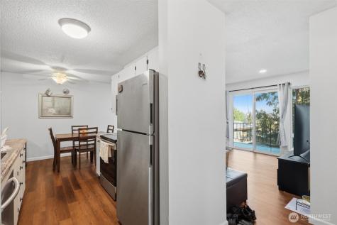 10457 Des Moines Memorial Drive S Seattle WA 98168