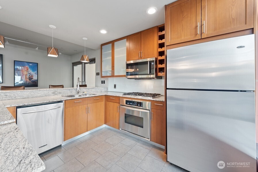 2033 2nd Avenue Seattle WA 98121