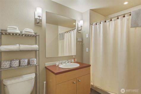 2220 W Woodin Chelan WA 98816