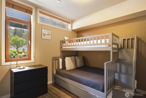 2220 W Woodin Chelan WA 98816