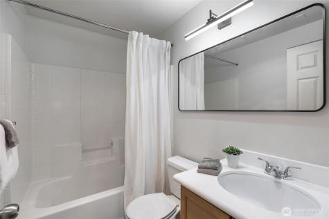 6106 202nd Street SW Lynnwood WA 98036