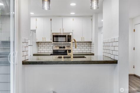 2219 14th Avenue W Seattle WA 98119