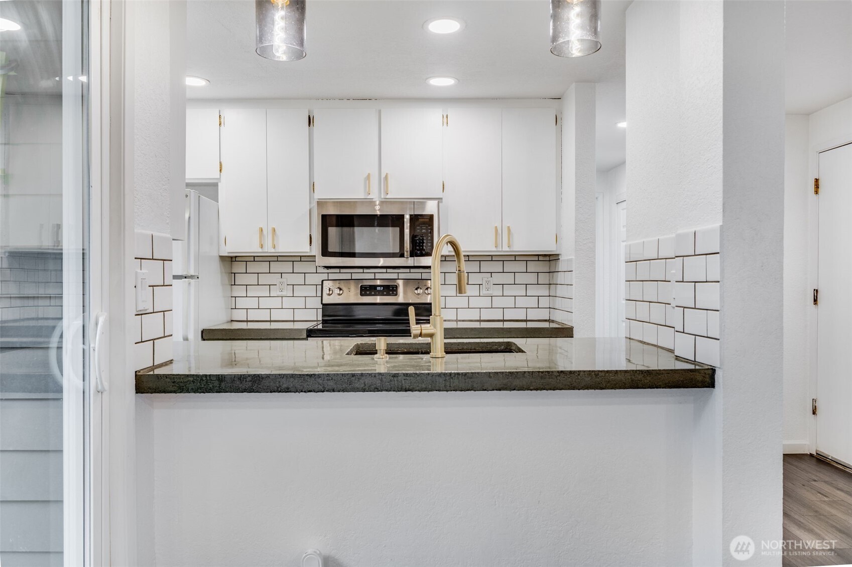 2219 14th Avenue W Seattle WA 98119