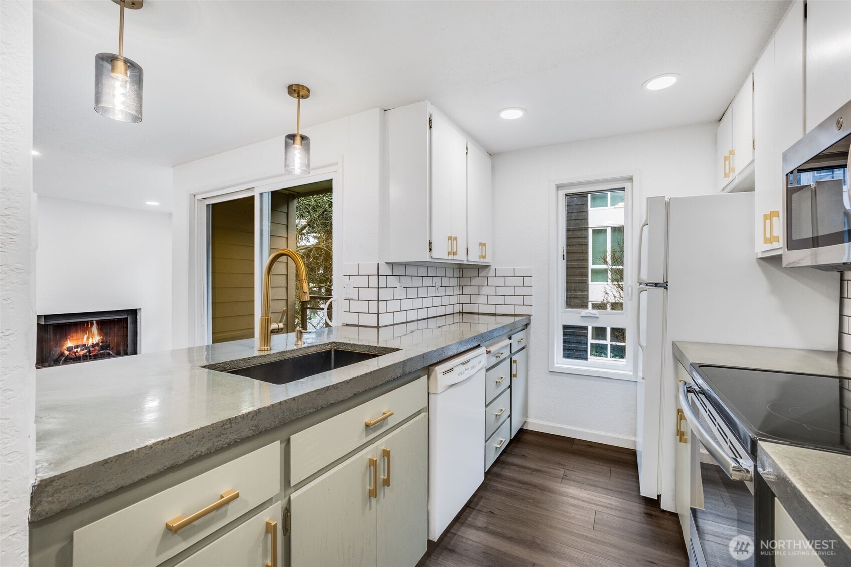 2219 14th Avenue W Seattle WA 98119