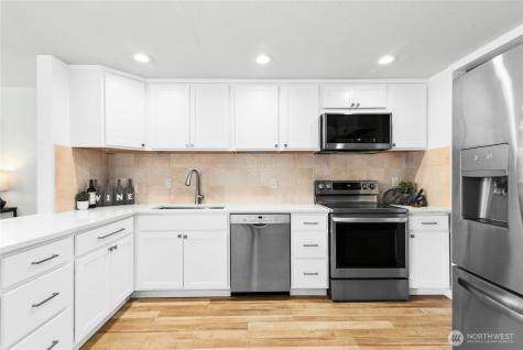 19524 Echo Lake Place N Shoreline WA 98133