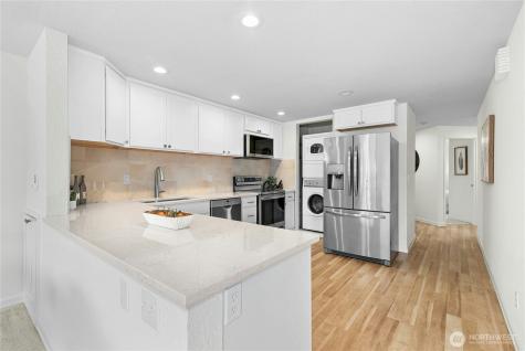 19524 Echo Lake Place N Shoreline WA 98133
