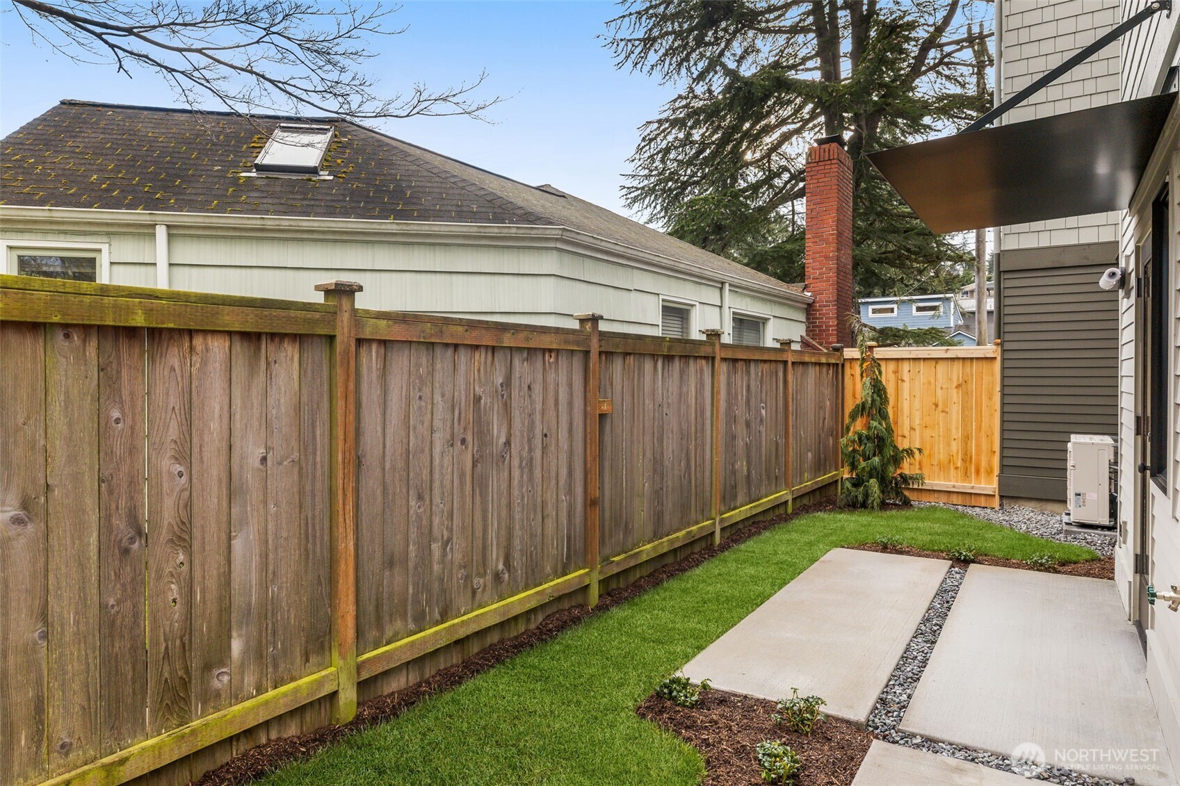 2844 35th Avenue W Seattle WA 98199