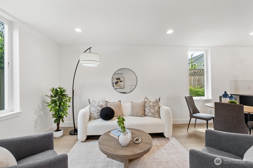 311 NW 89th Street Seattle WA 98117