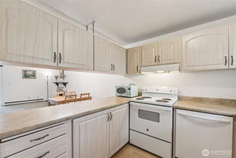 5806 200th Street SW Lynnwood WA 98036
