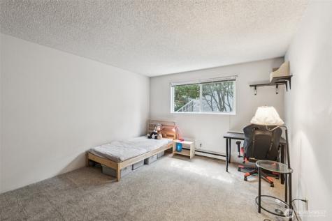 5806 200th Street SW Lynnwood WA 98036