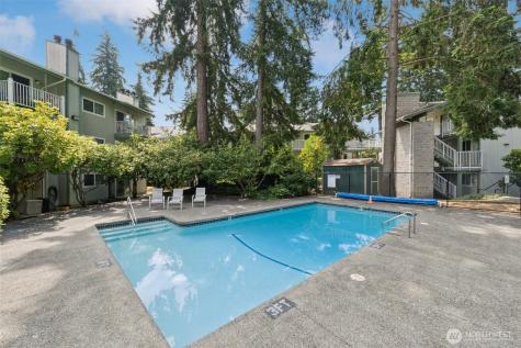 5806 200th Street SW Lynnwood WA 98036
