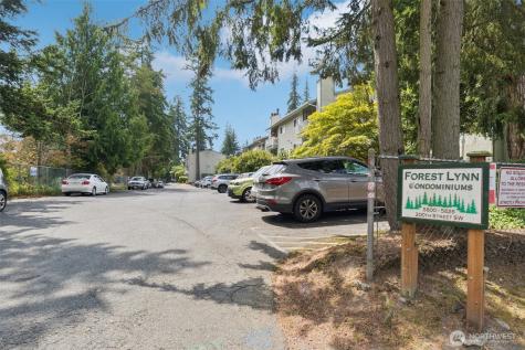 5806 200th Street SW Lynnwood WA 98036