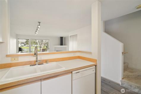 23628 55th Place S Kent WA 98032