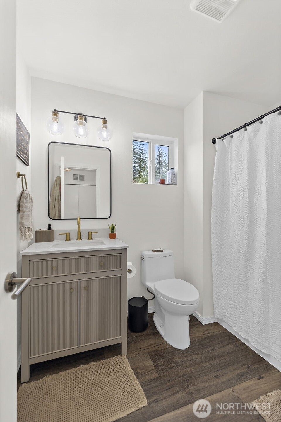 6827 SE Gove Street Snoqualmie WA 98065