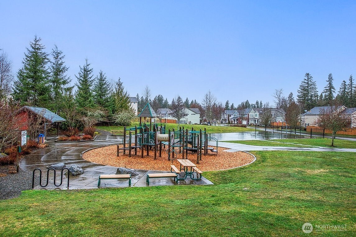 6827 SE Gove Street Snoqualmie WA 98065