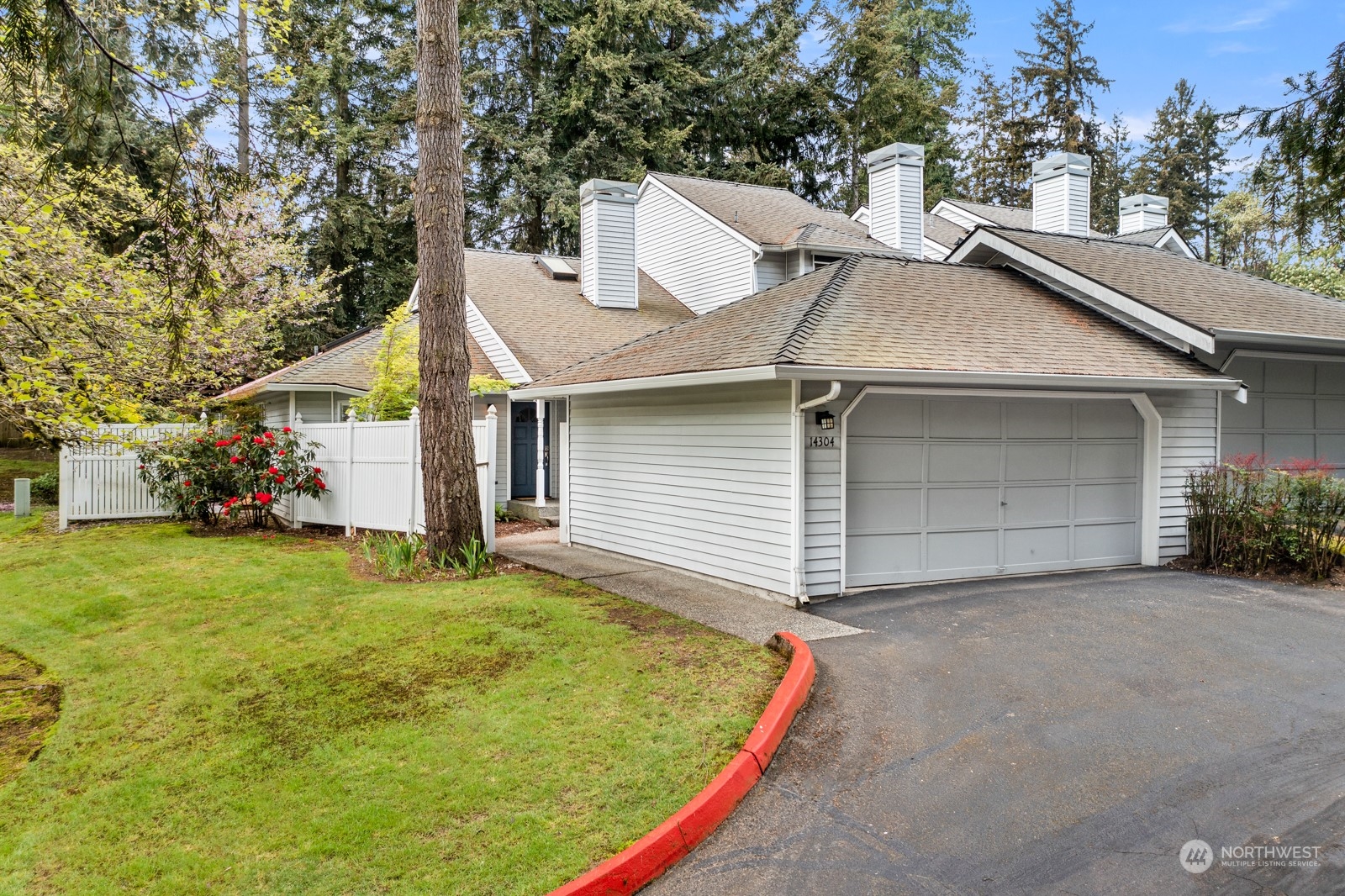 14304 Se 42nd Lane Bellevue WA 98006