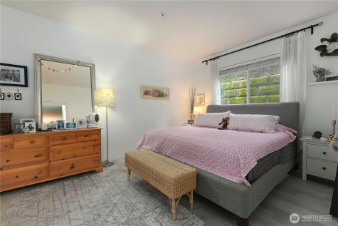 17761 134th Lane SE Renton WA 98058
