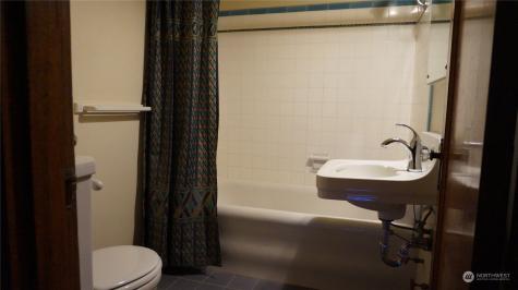 233 14th Avenue E Seattle WA 98112