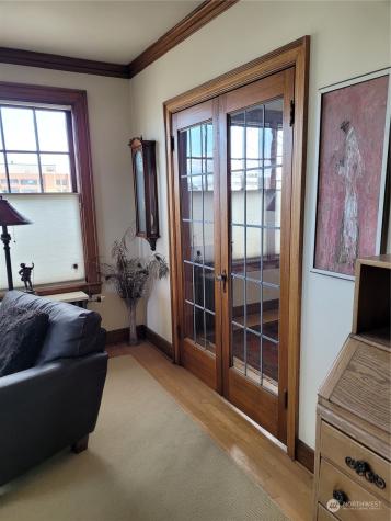 233 14th Avenue E Seattle WA 98112