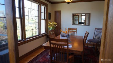 233 14th Avenue E Seattle WA 98112