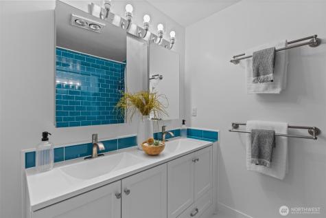4911 Fremont Avenue N Seattle WA 98103