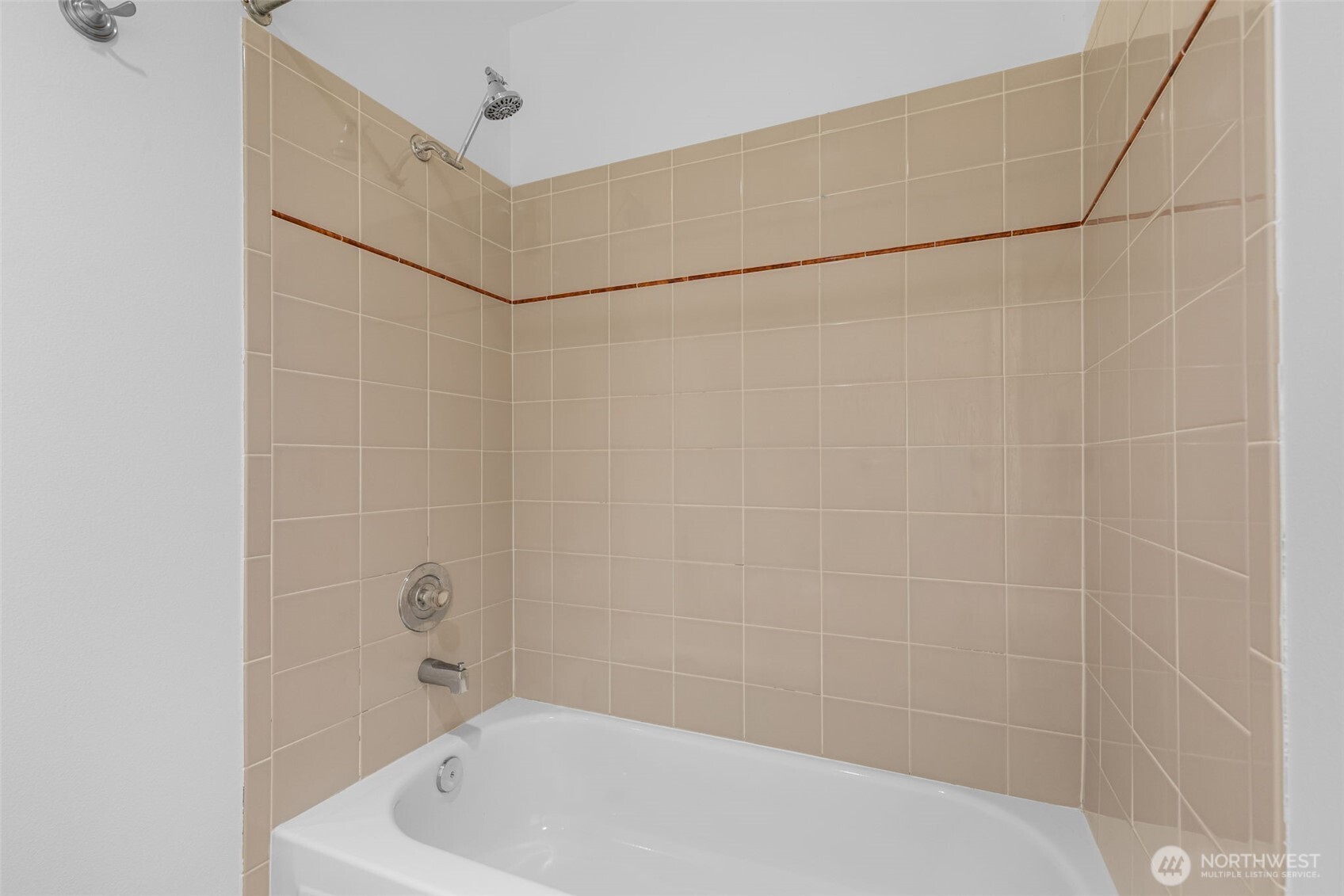 2415 2nd Avenue Seattle WA 98121