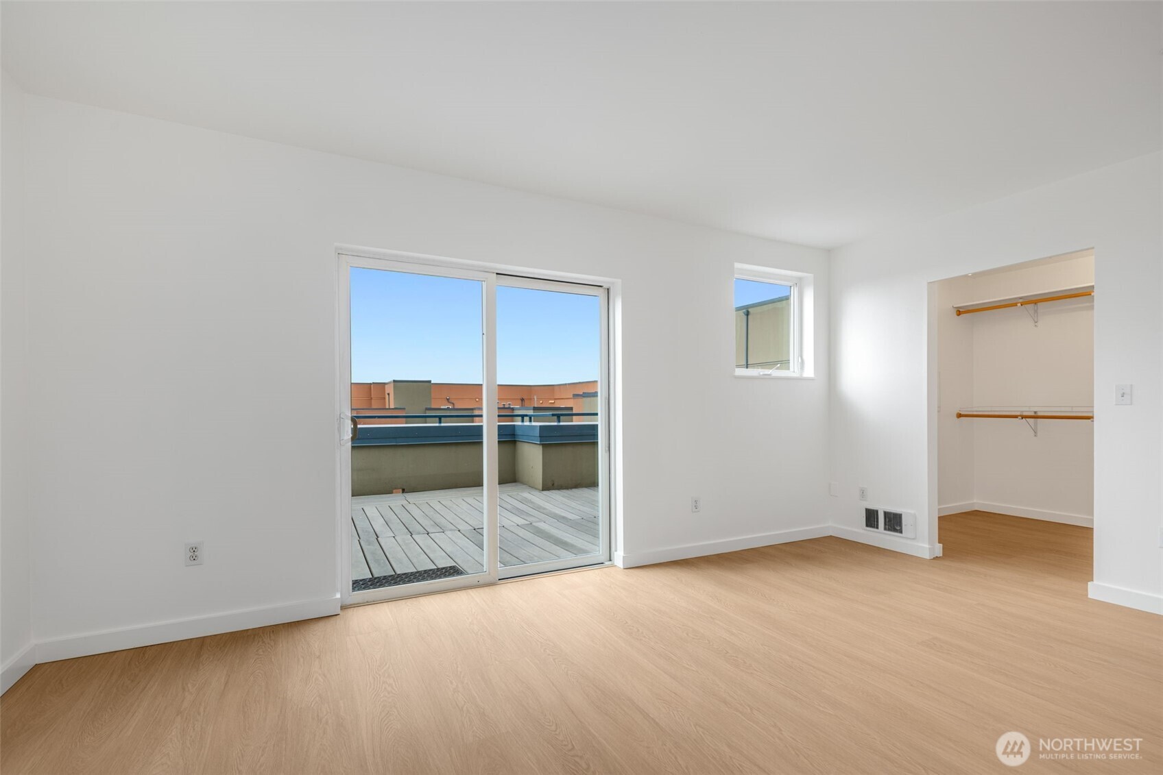 2415 2nd Avenue Seattle WA 98121