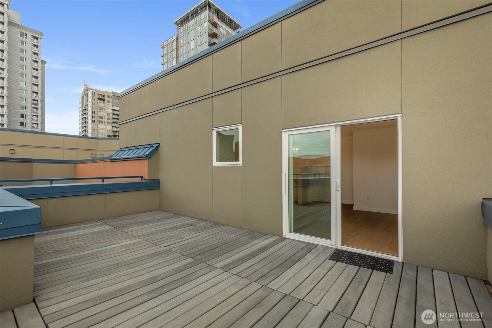 2415 2nd Avenue Seattle WA 98121
