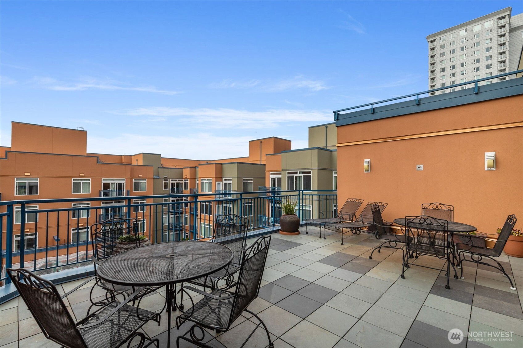 2415 2nd Avenue Seattle WA 98121