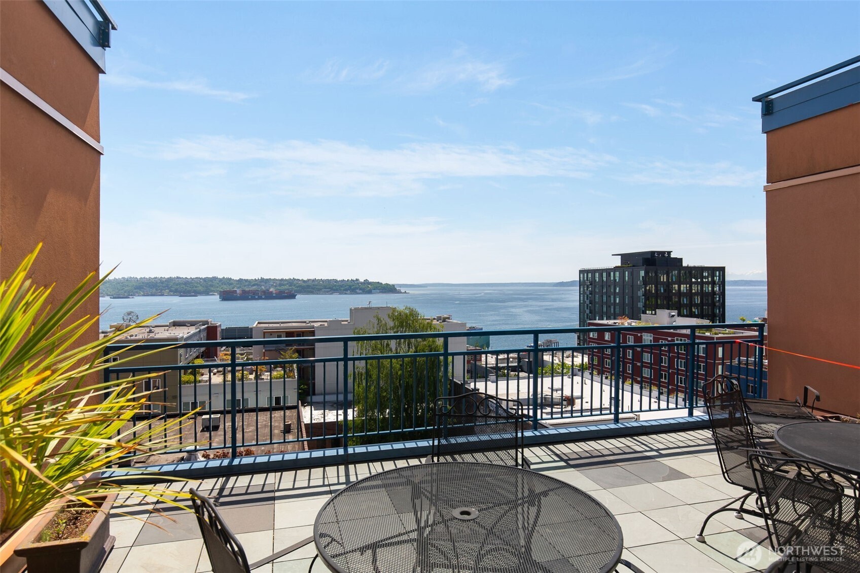 2415 2nd Avenue Seattle WA 98121