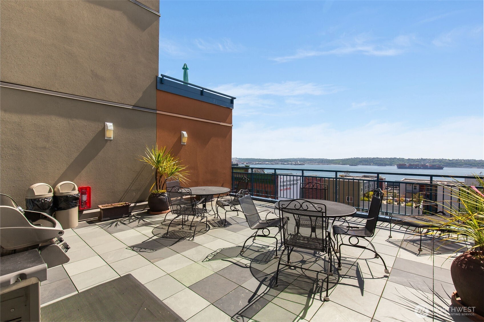 2415 2nd Avenue Seattle WA 98121