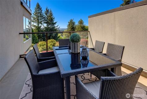 11110 NE 41st Drive Kirkland WA 98033