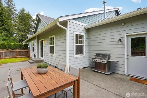 1507 Mcdonald Avenue Dupont WA 98327