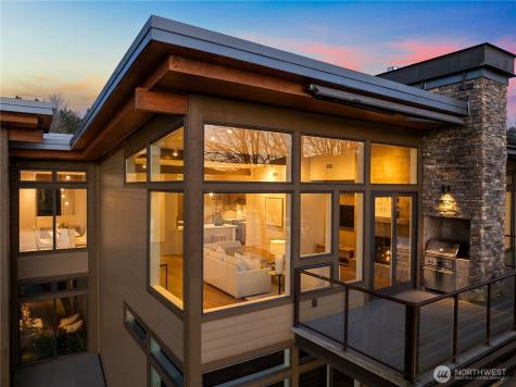 4323 E Lake Sammamish Parkway SE Issaquah WA 98029