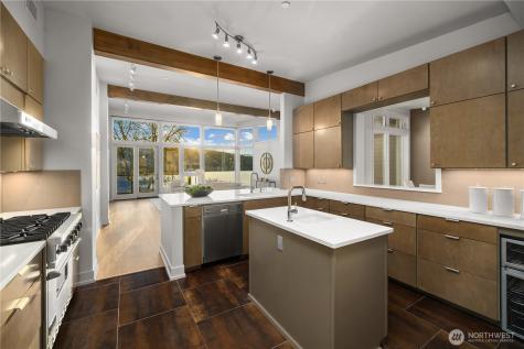 4323 E Lake Sammamish Parkway SE Issaquah WA 98029
