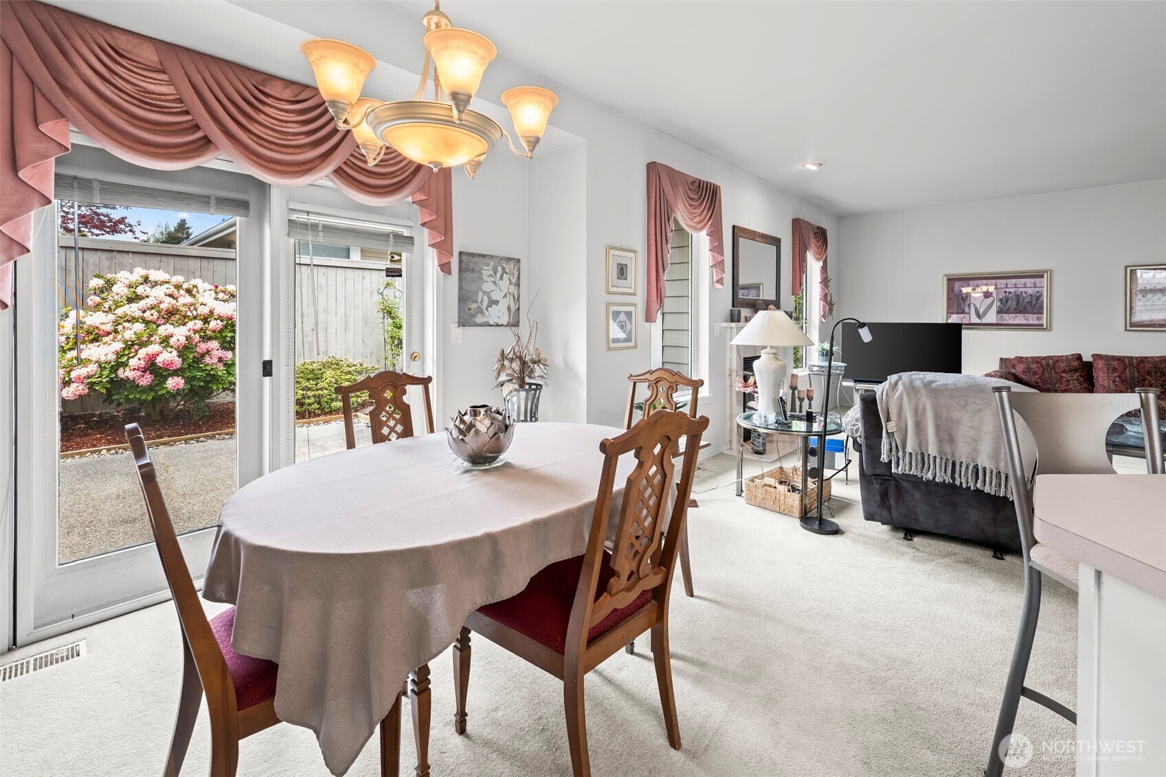 1102 Garden Circle Tacoma WA 98466