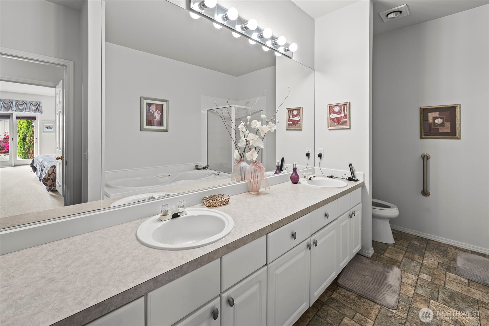 1102 Garden Circle Tacoma WA 98466