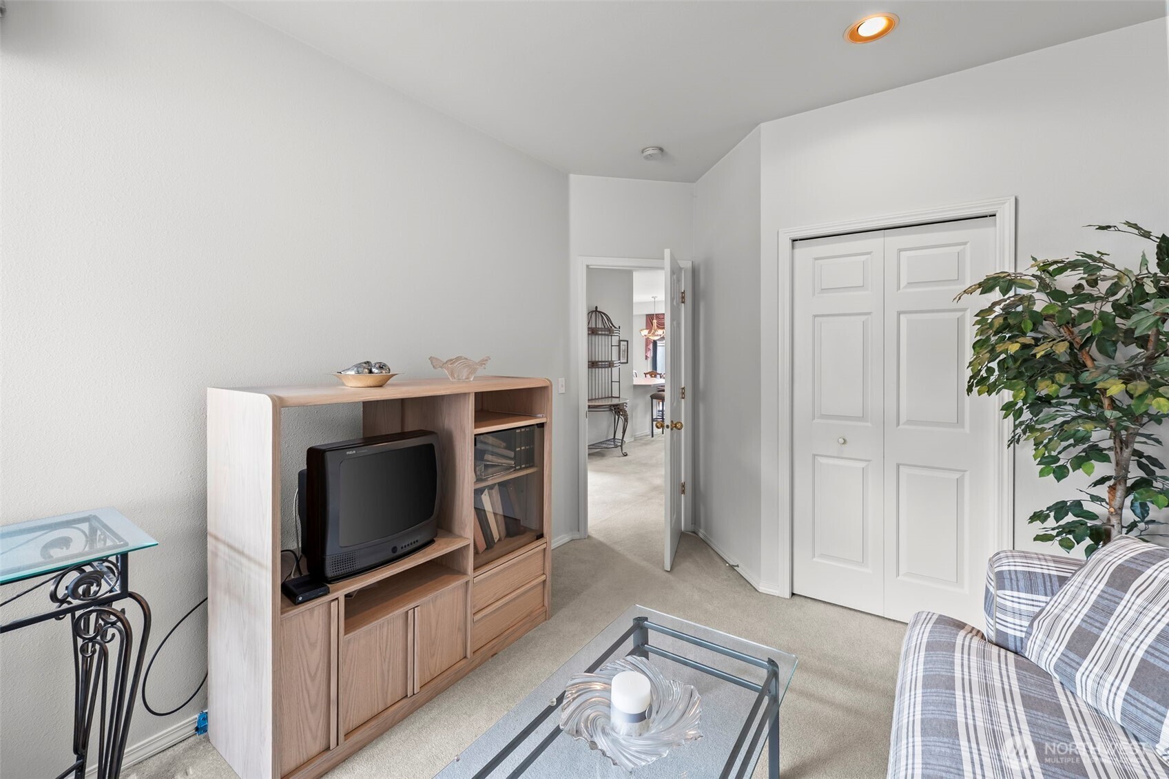 1102 Garden Circle Tacoma WA 98466