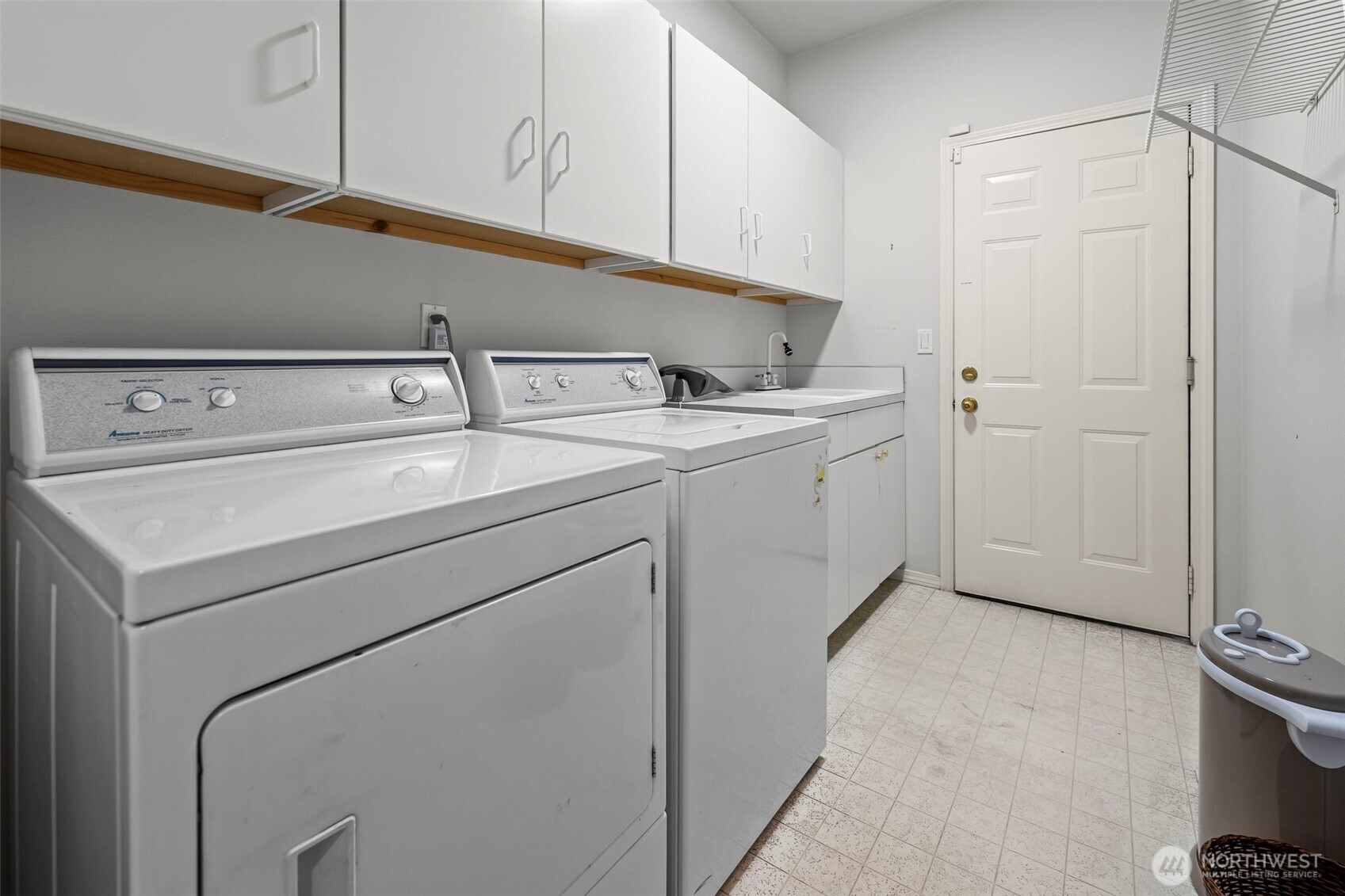 1102 Garden Circle Tacoma WA 98466