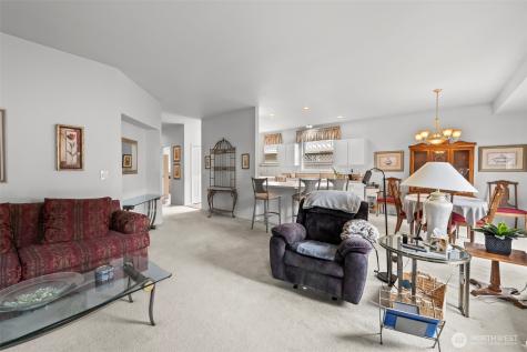 1102 Garden Circle Tacoma WA 98466
