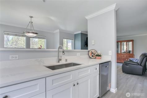 33020 10th Avenue SW Federal Way WA 98023