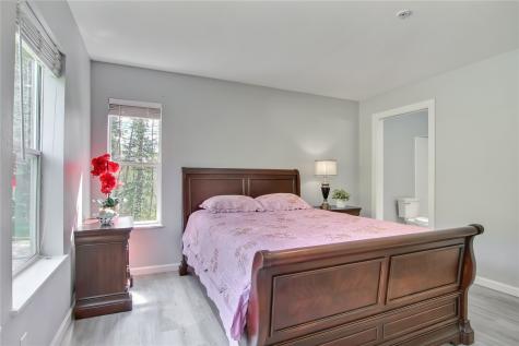 33020 10th Avenue SW Federal Way WA 98023