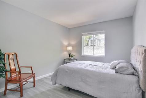 33020 10th Avenue SW Federal Way WA 98023