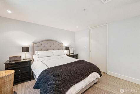 820 Blanchard Street Seattle WA 98121
