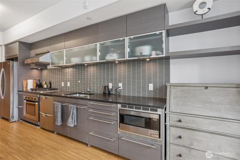 820 Blanchard Street Seattle WA 98121