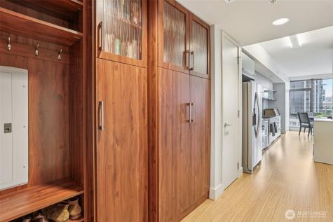 820 Blanchard Street Seattle WA 98121