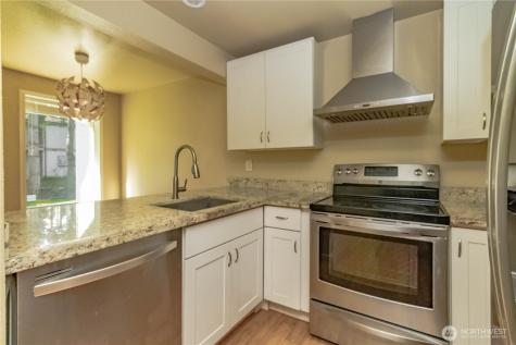 17425 119th Lane SE Renton WA 98058