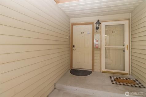 17425 119th Lane SE Renton WA 98058