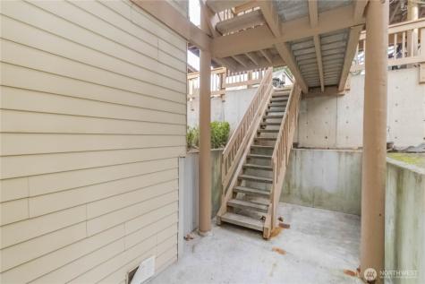 17425 119th Lane SE Renton WA 98058