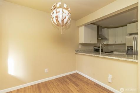 17425 119th Lane SE Renton WA 98058